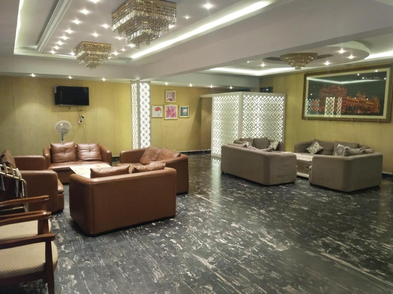 Villa Grand Milestone Mysore Esterno foto